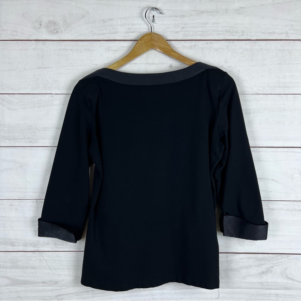 CHANEL Black Top with Gray Accents - Picture 2 of 7